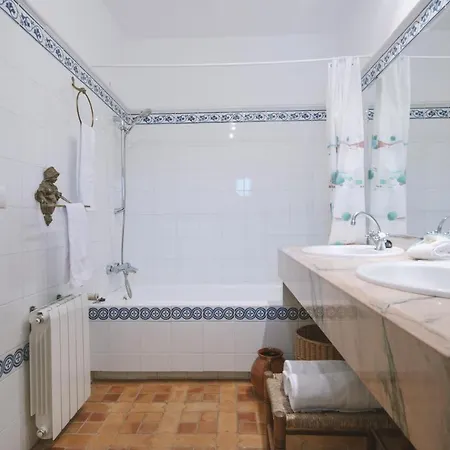 Alison By Aguilarent