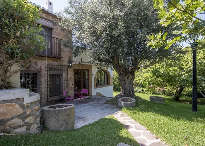 Alison By Aguilarent Villa *